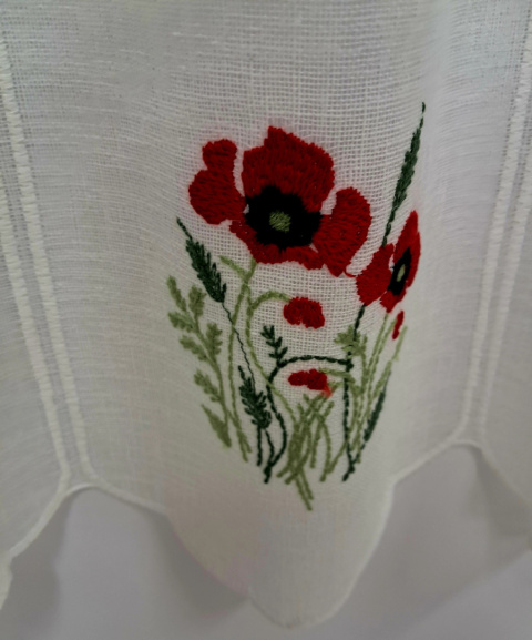 ZAZDROSTKA MAKI Z HAFTOWANYM MOTYWEM MAKÓW WYSOKOŚĆ 45 CM