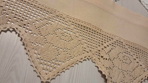 GOTOWA ZAZDROSTKA 30 X 150 CM BEŻOWA BAWEŁNA BOHO KORONKA