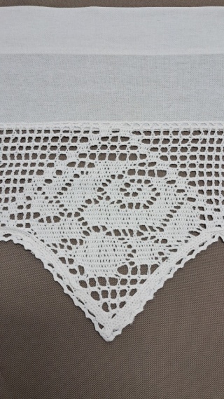 GOTOWA ZAZDROSTKA 30 X 70 CM BIAŁA NATURALNA BOHO KORONKA
