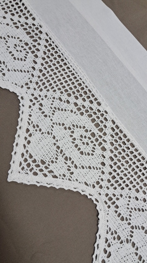 GOTOWA ZAZDROSTKA 30 X 100 CM BIAŁA NATURALNA BOHO KORONKA