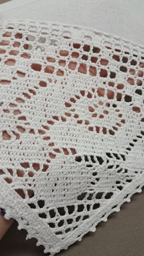 GOTOWA ZAZDROSTKA 70 X 100 CM BIAŁA NATURALNA BOHO KORONKA