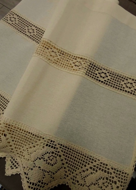 GOTOWA ZAZDROSTKA 70 X 100 CM BEŻOWA