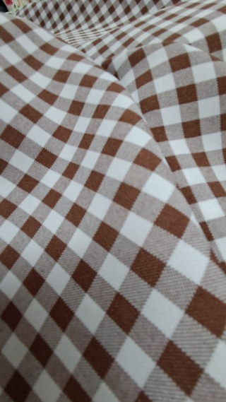 KRATECZKA BRĄZOWO - BIAŁA