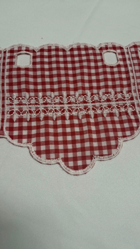ZAZDROSTKA CZERWONA KRATECZKA WYSOKOŚĆ 17 CM