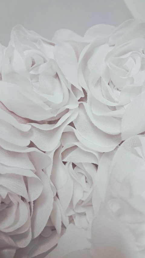 FIRANA RÓŻE 3D ROSES NA METRY WYSOKOŚĆ 300 CM (3 PASY RÓŻ SZYFON)