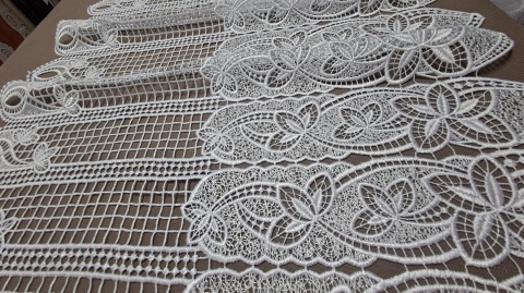 FIRANA ZAZDROSTKA GIPIUROWA WYSOKOŚĆ 60 CM