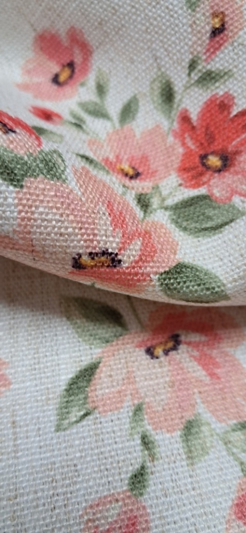 TKANINA JAK LEN CZERWONE KWIATKI