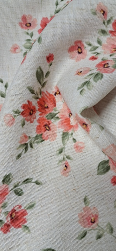 TKANINA JAK LEN CZERWONE KWIATKI