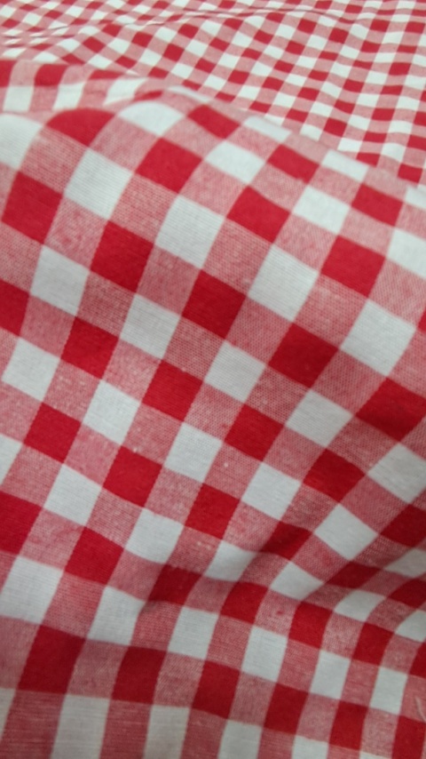 TKANINA KRATECZKA CZERWONA