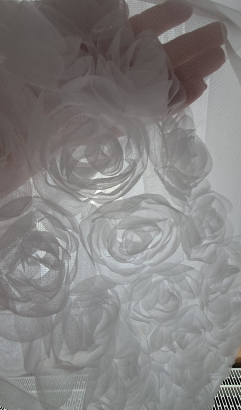 FIRANA GOTOWA RÓŻE 3D ROSES 160X350 PROSTA