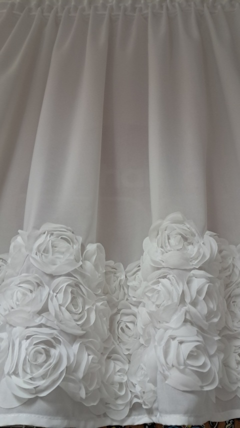 ZAZDROSTKA FIRANA GOTOWA RÓŻE 3D ROSES 90X150