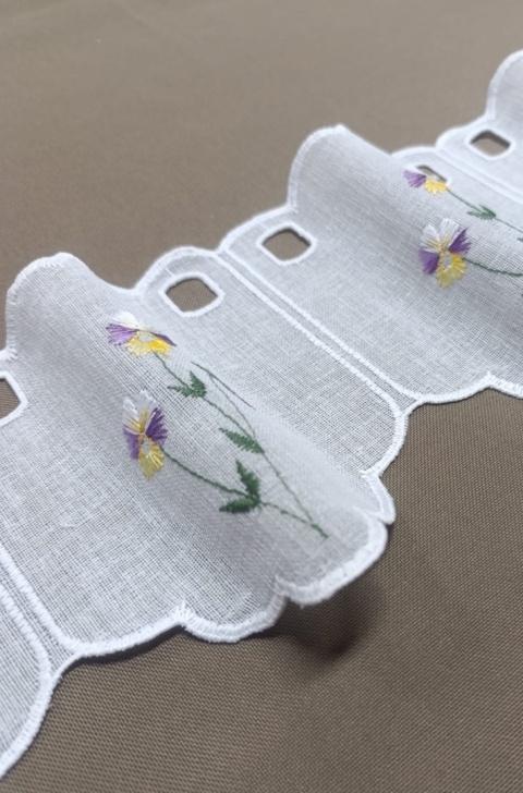 ZAZDROSTKA HAFTOWANE BRATKI WYSOKOŚĆ 17 CM