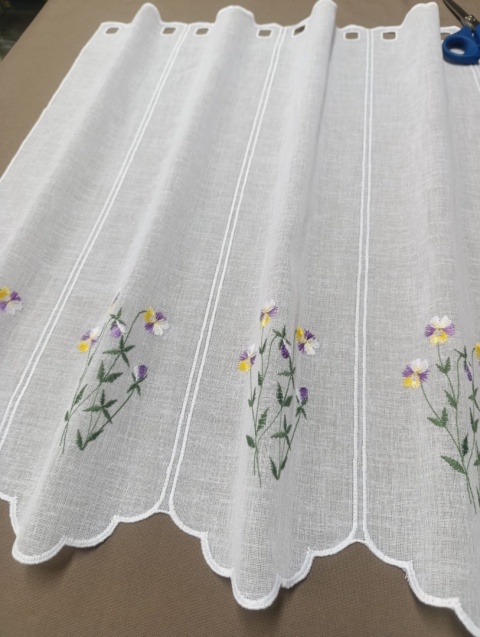 ZAZDROSTKA HAFTOWANE BRATKI WYSOKOŚĆ 90 CM