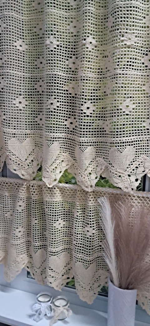 ZAZDROSTKA NICIANA SZYDEŁKOWA ECRU BEŻOWA WYSOKOŚĆ 35 cm