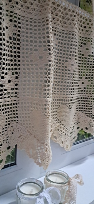 ZAZDROSTKA NICIANA SZYDEŁKOWA ECRU BEŻOWA WYSOKOŚĆ 35 cm