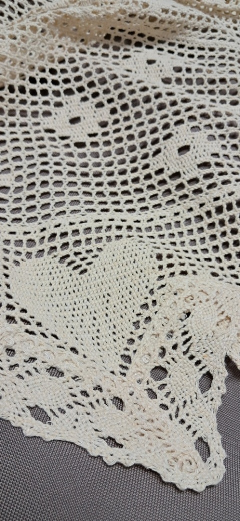 ZAZDROSTKA NICIANA SZYDEŁKOWA ECRU BEŻOWA WYSOKOŚĆ 65 cm