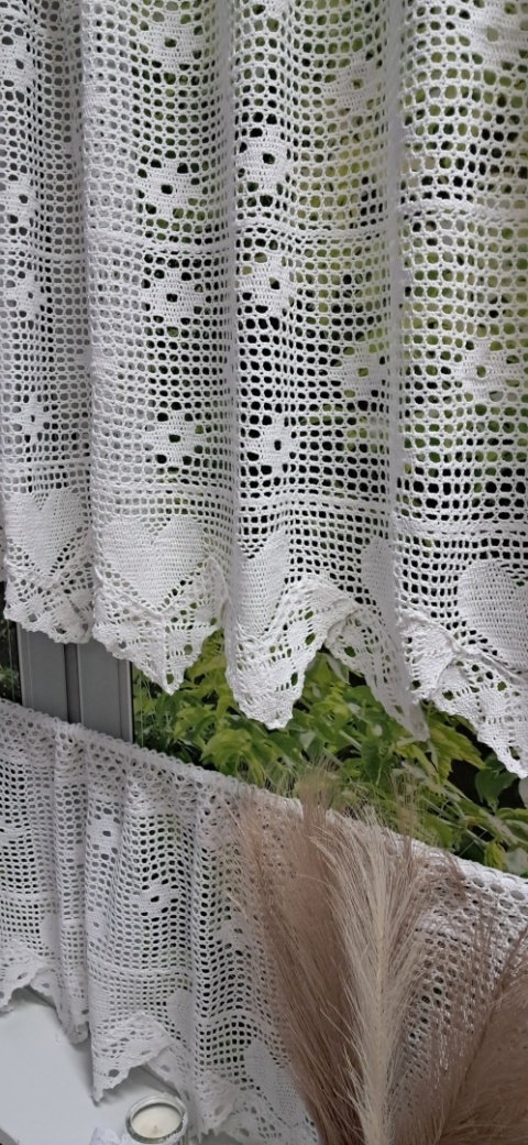 ZAZDROSTKA NICIANA SZYDEŁKOWA BIAŁA WYSOKOŚĆ 35 cm