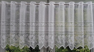 ZAZDROSTKA ŻAKARDOWA WYSOKOŚĆ 50 CM