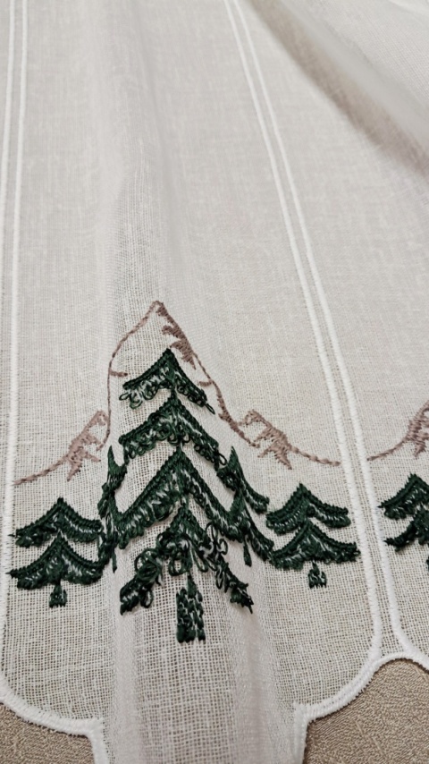 ZAZDROSTKA ZIELONE CHOINKI WYSOKOŚĆ 90 CM