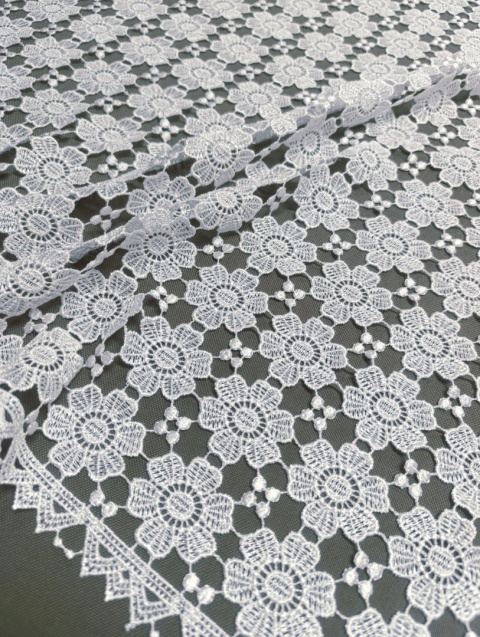 GIPIURA OBRUSOWA NA METRY KOLOR BIAŁY SZEROKOŚC 150 CM