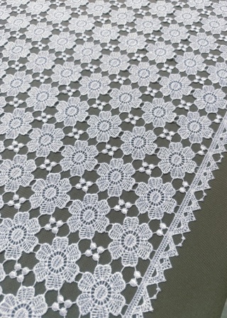 GIPIURA OBRUSOWA NA METRY KOLOR BIAŁY SZEROKOŚC 150 CM