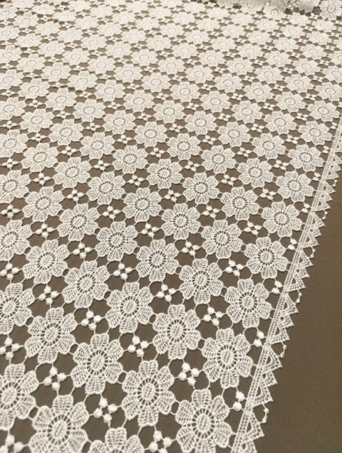 GIPIURA OBRUSOWA NA METRY KOLOR ECRU SZEROKOŚĆ 150 CM