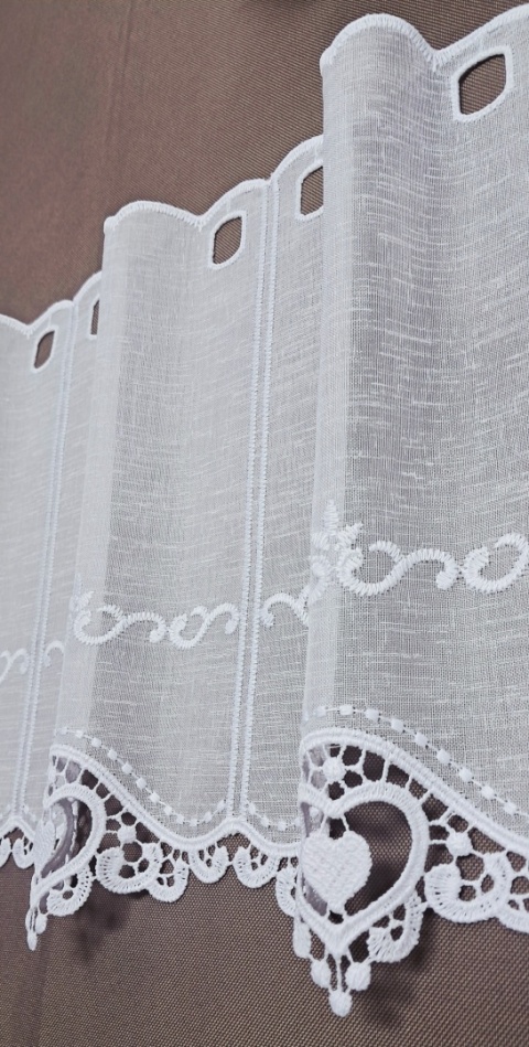 ZAZDROSTKA BATYST PANELOWA WYKOŃCZONA SERCEM Z GIPIURY WYSOKOSĆ 30 CMCM