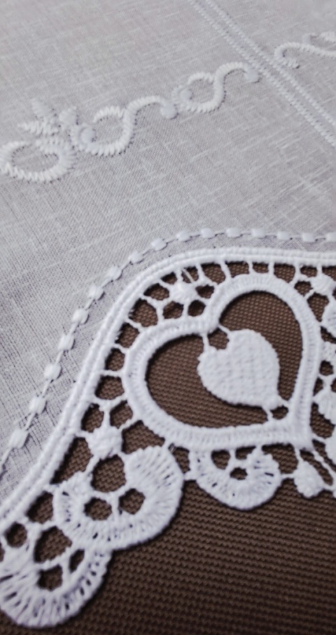 ZAZDROSTKA BATYST PANELOWA WYKOŃCZONA SERCEM Z GIPIURY WYSOKOSĆ 30 CMCM