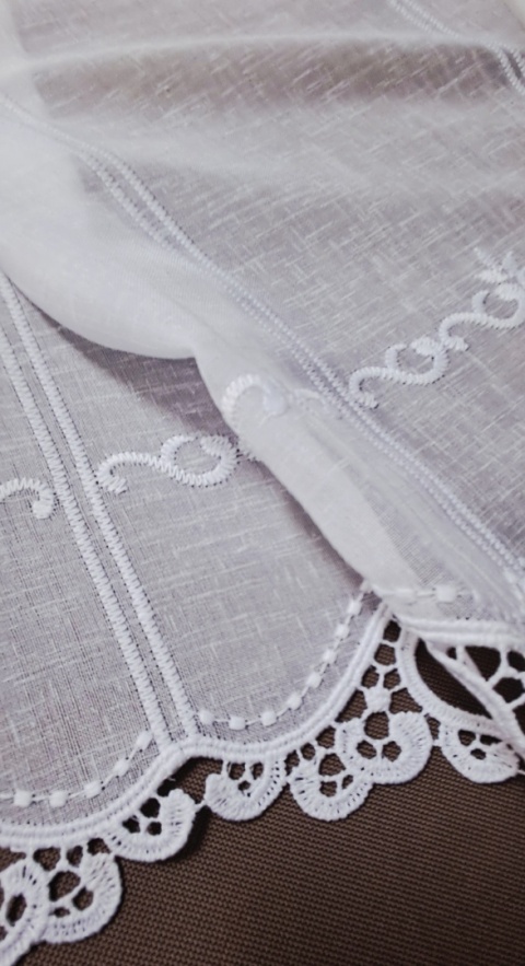 ZAZDROSTKA BATYST PANELOWA WYKOŃCZONA SERCEM Z GIPIURY WYSOKOSĆ 30 CMCM