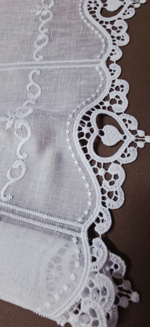 ZAZDROSTKA BATYST PANELOWA WYKOŃCZONA SERCEM Z GIPIURY WYSOKOSĆ 60 CMCM