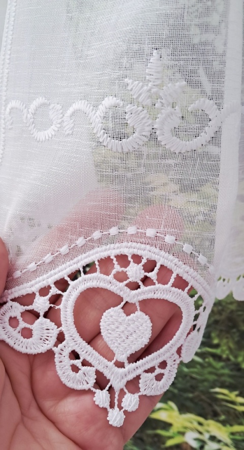 ZAZDROSTKA BATYST PANELOWA WYKOŃCZONA SERCEM Z GIPIURY WYSOKOSĆ 60 CMCM