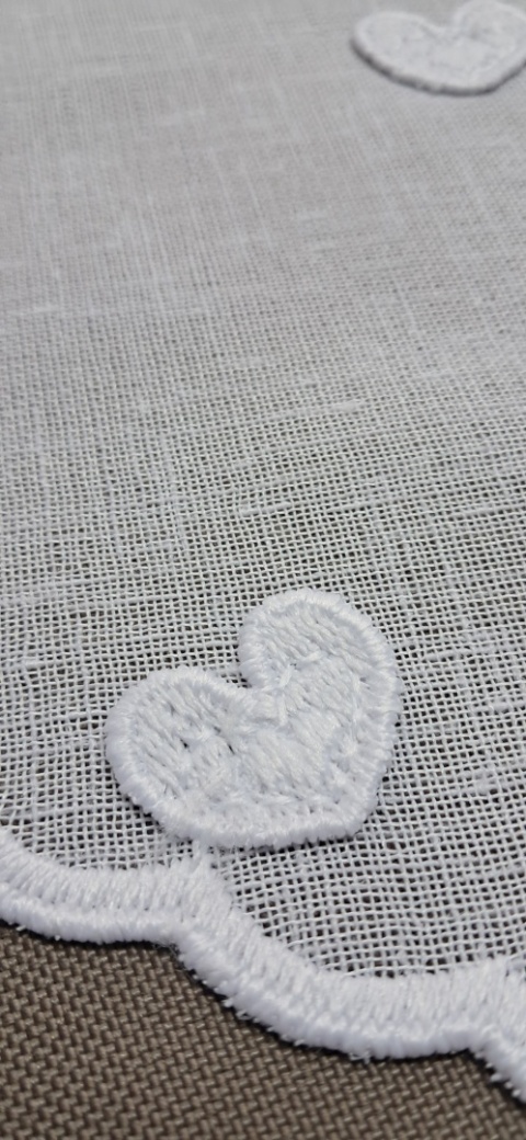 ZAZDROSTKA BIAŁE SERDUSZKA 3D WYSOKOŚĆ 30 CM