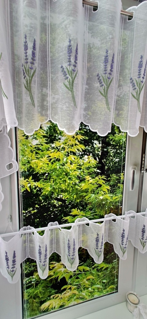 ZAZDROSTKA HAFTOWANA GAŁĄZKA LAWENDY 40 CM