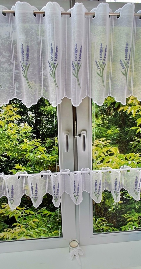 ZAZDROSTKA HAFTOWANA GAŁĄZKA LAWENDY 40 CM