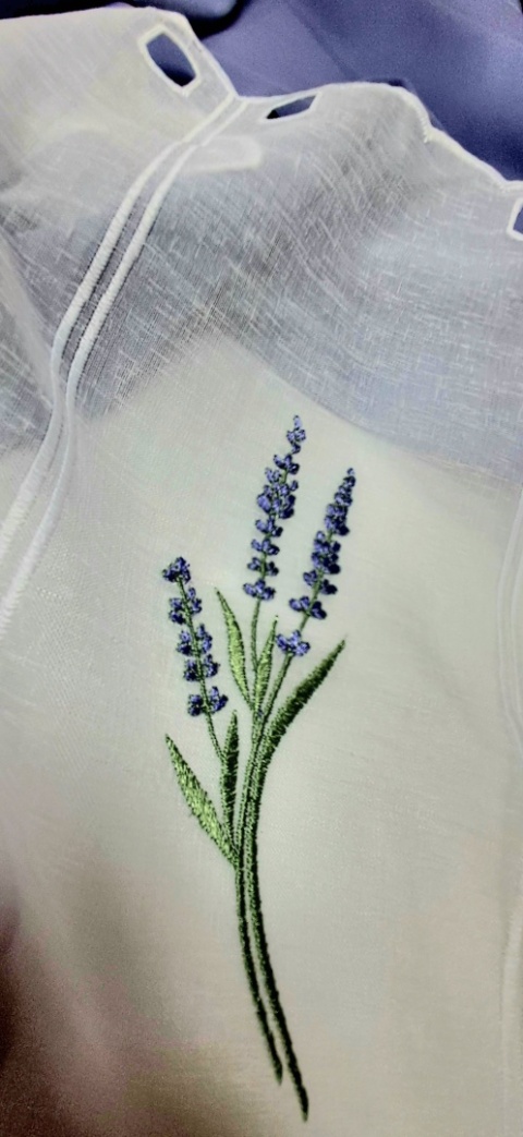 ZAZDROSTKA HAFTOWANA GAŁĄZKA LAWENDY 70 CM