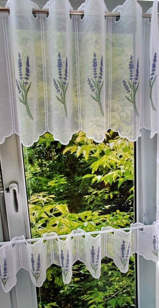 ZAZDROSTKA HAFTOWANA GAŁĄZKA LAWENDY 70 CM