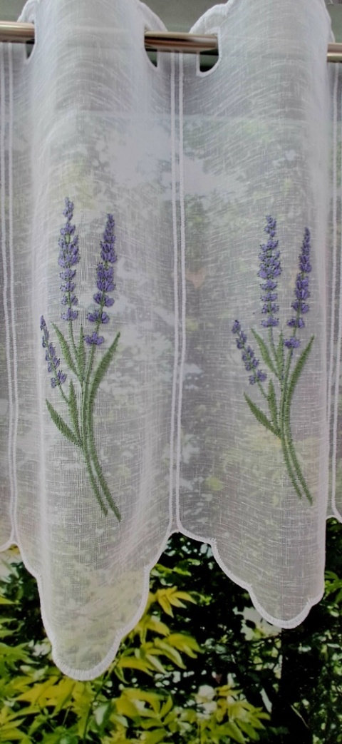 ZAZDROSTKA HAFTOWANA GAŁĄZKA LAWENDY 90 CM