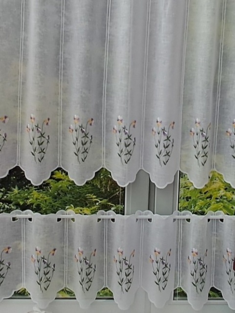 ZAZDROSTKA HAFTOWANE BRATKI WYSOKOŚĆ 90 CM