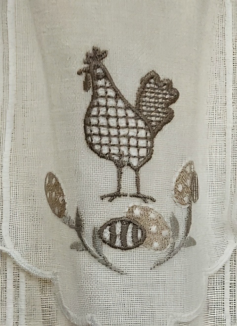 ZAZDROSTKA PANELOWA BEŻOWE KURKI WYSOKOŚĆ 60 CM