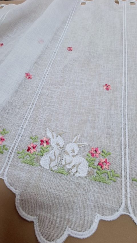 ZAZDROSTKA PANELOWA ZAJĄCZKI WYSOKOŚĆ 60 CM