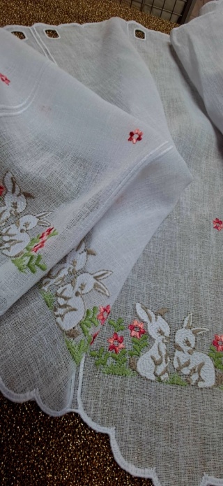 ZAZDROSTKA PANELOWA ZAJĄCZKI WYSOKOŚĆ 60 CM