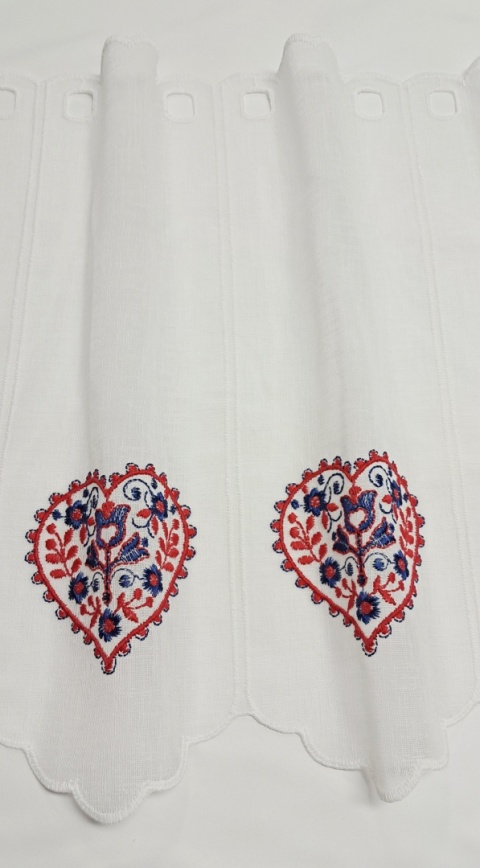 ZAZDROSTKA Z HAFTOWANYM SERCEM CZERWONO-NIEBIESKIM WYSOKOŚĆ 70 CM