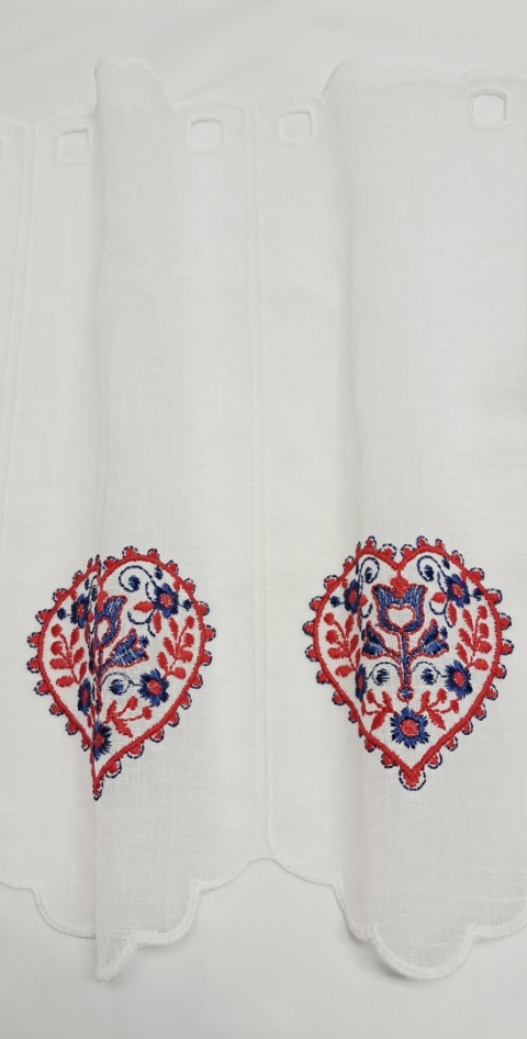 ZAZDROSTKA Z HAFTOWANYM SERCEM CZERWONO-NIEBIESKIM WYSOKOŚĆ 70 CM